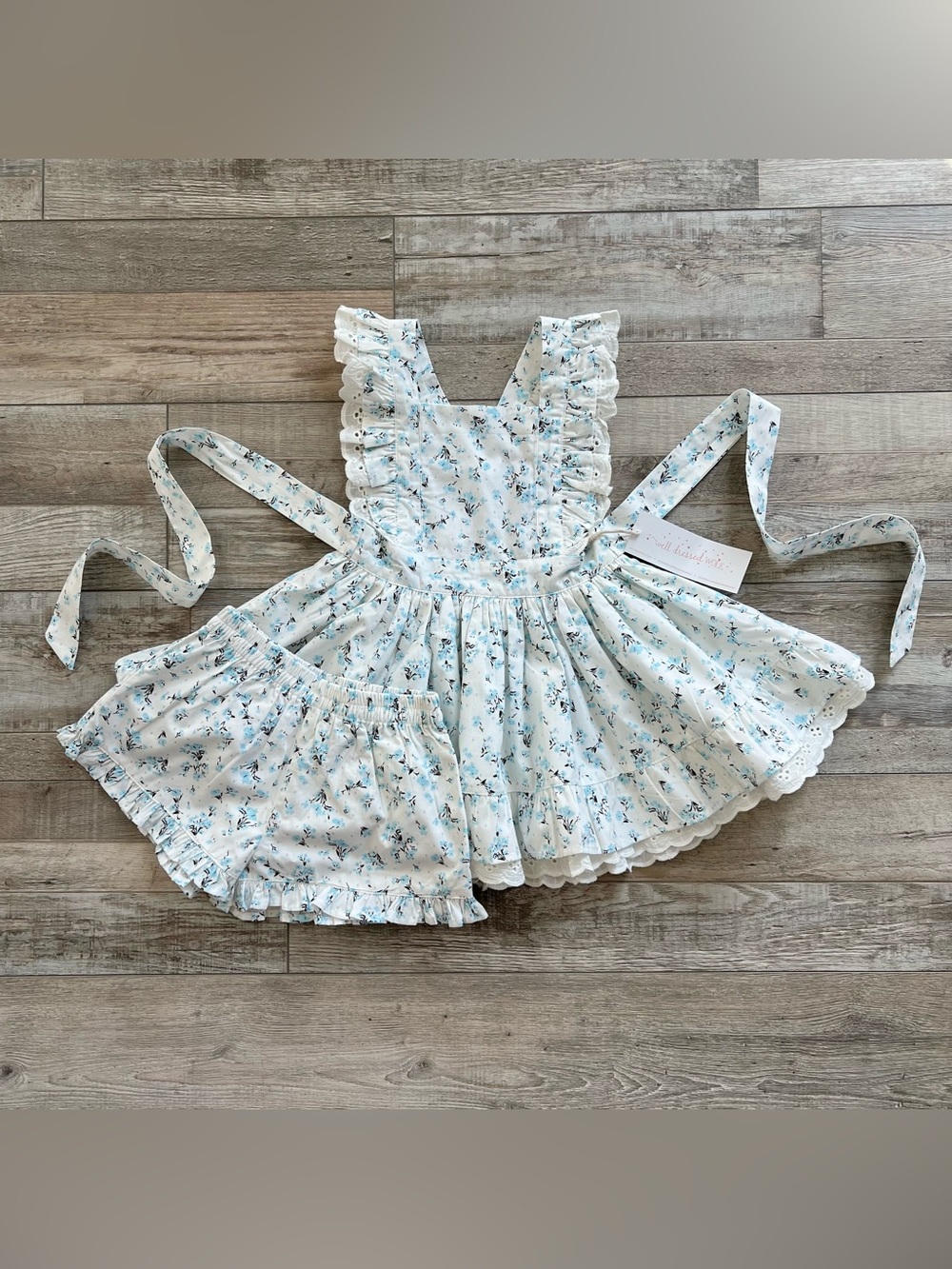NWT Well Dressed Wolf Girls Kate Dress and Bloomer Set Size 5